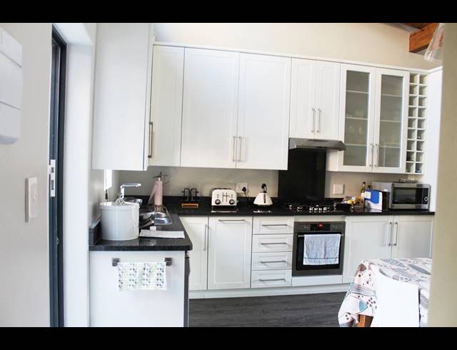 3 BEDROOM HOUSE RENTED IN CROSSWAYS FARM VILLAGE